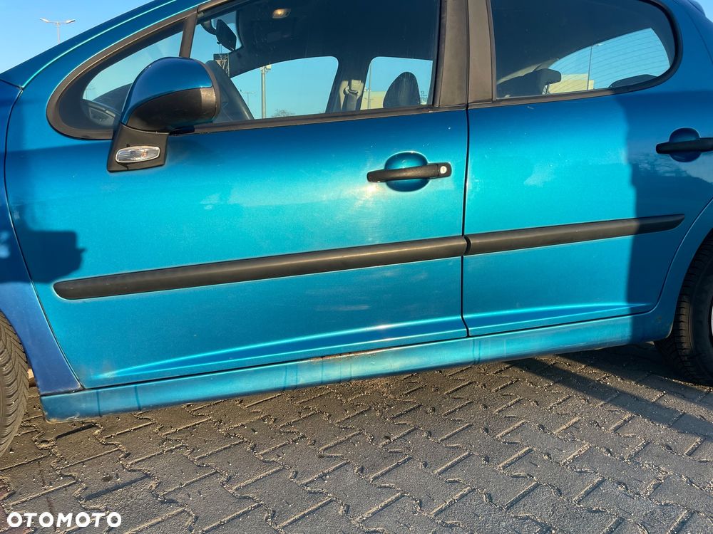 Peugeot 207 1.4 16V Trendy - 5