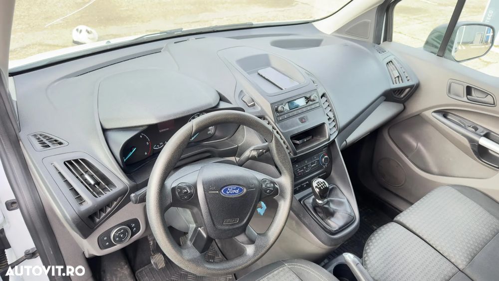 Ford Transit Connect - 9