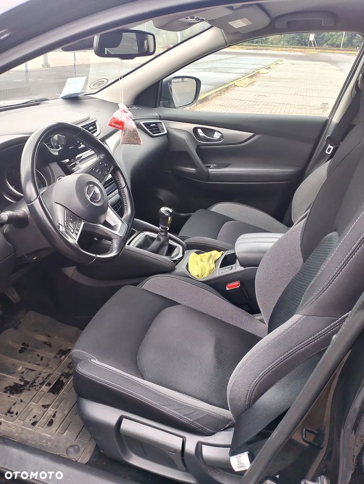 Nissan Qashqai - 12