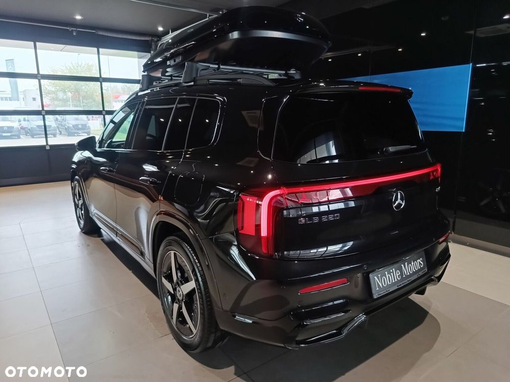 Mercedes-Benz GLB 2026