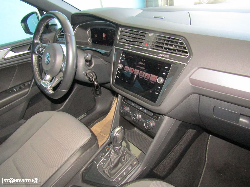 VW Tiguan 2.0 TDI R-Line DSG - 12