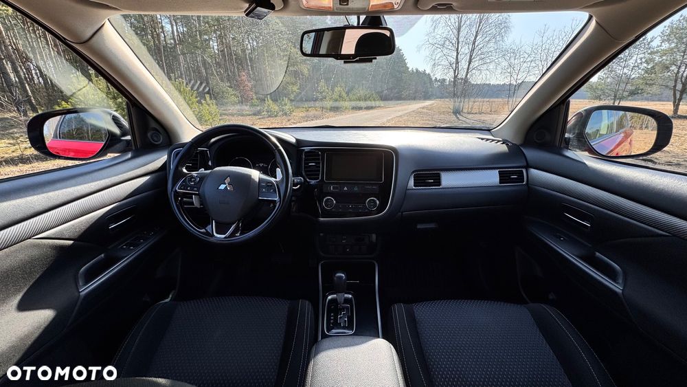Mitsubishi Outlander 2.2 DI-D 4WD Automatik Plus - 12