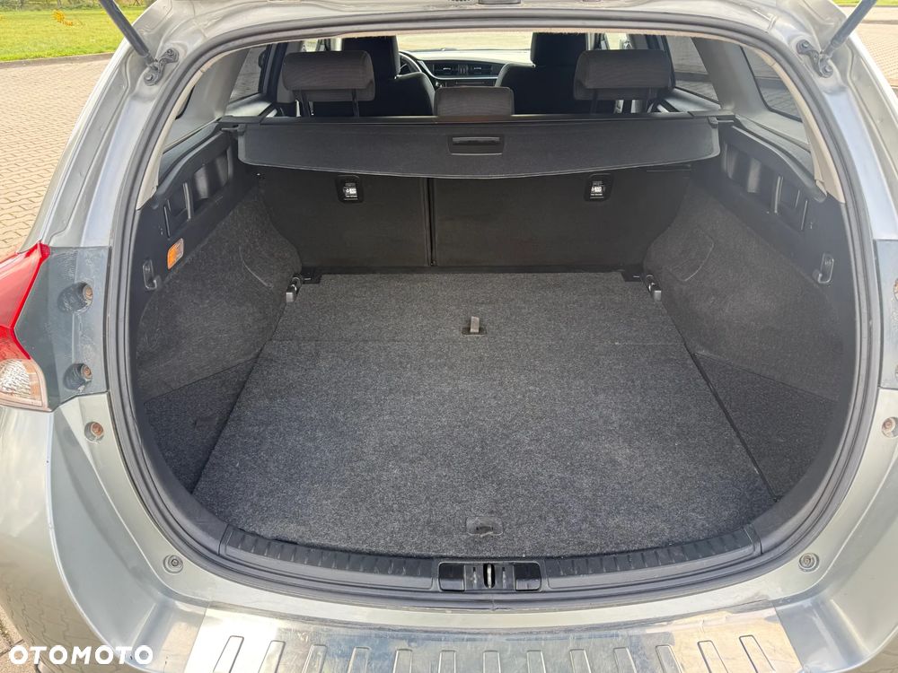 Toyota Auris - 11