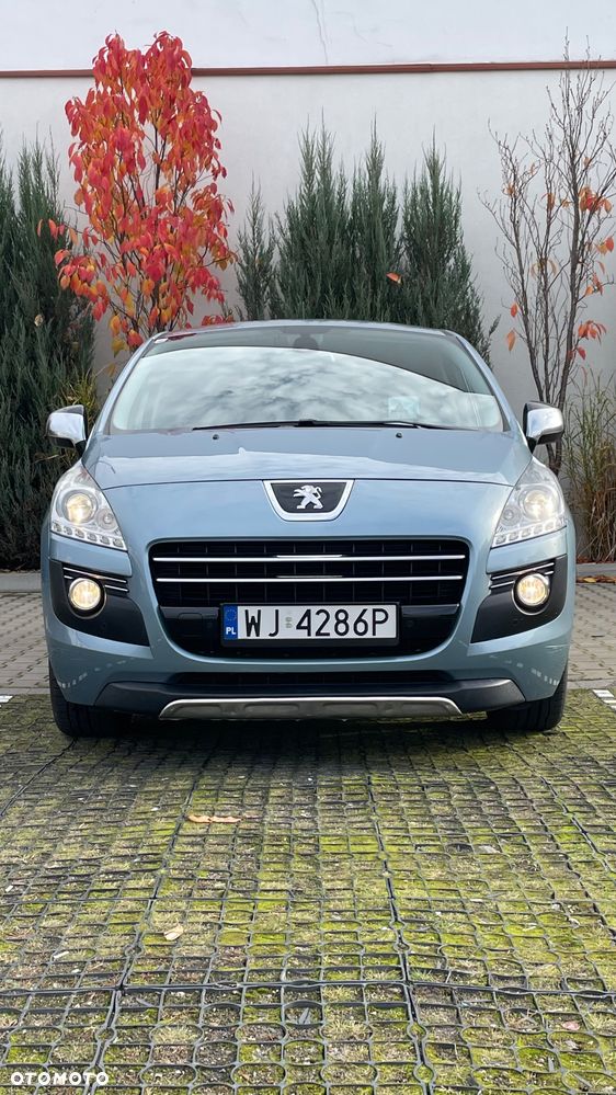Peugeot 3008 2.0 HDi HYbrid4 - 11