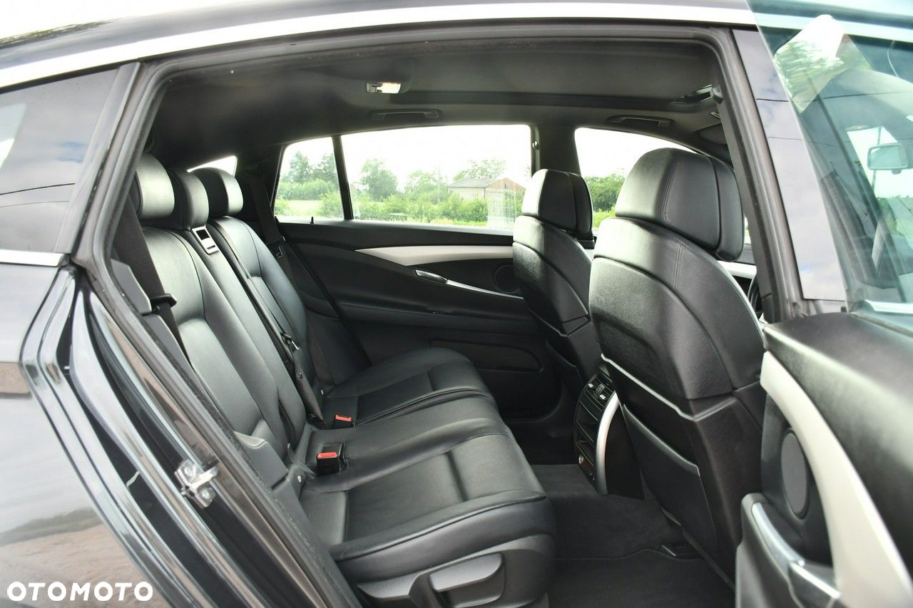 BMW 5GT 535i Gran Turismo - 32