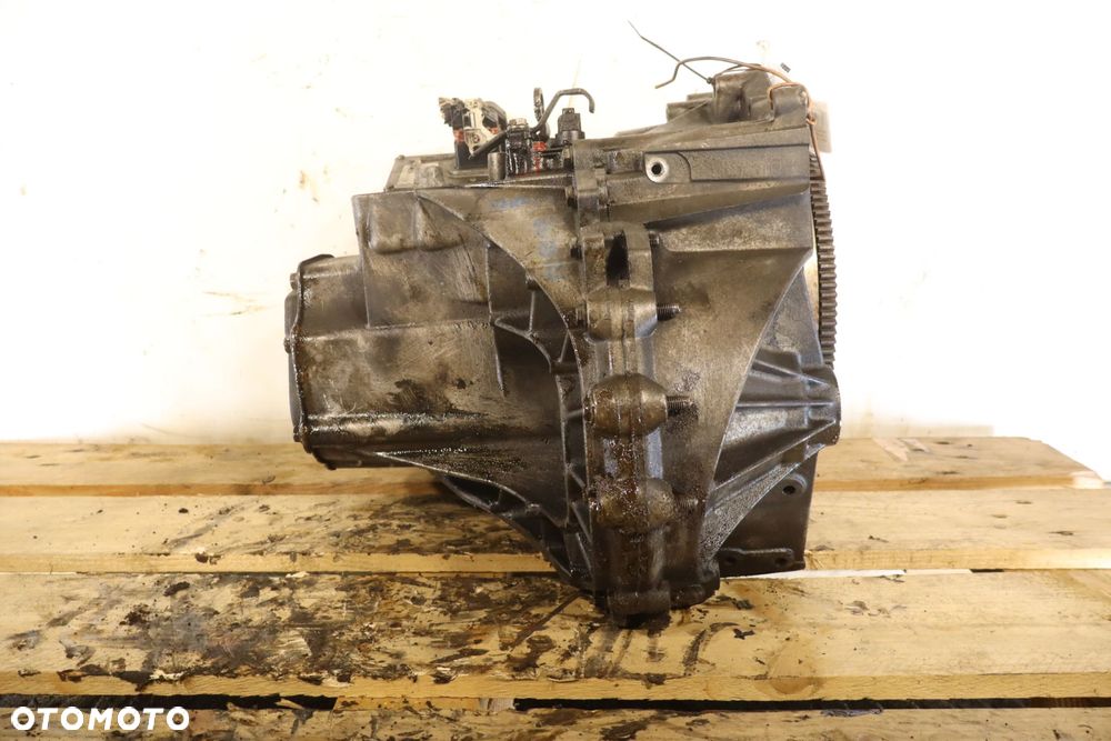 SKRZYNIA BIEGÓW AUTOMAT  PEUGEOT 308 I LIFT 1.6HDI - 4