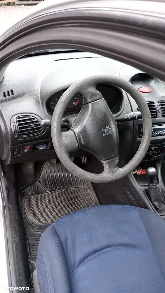 Peugeot 206 1.1 XR Presence - 12