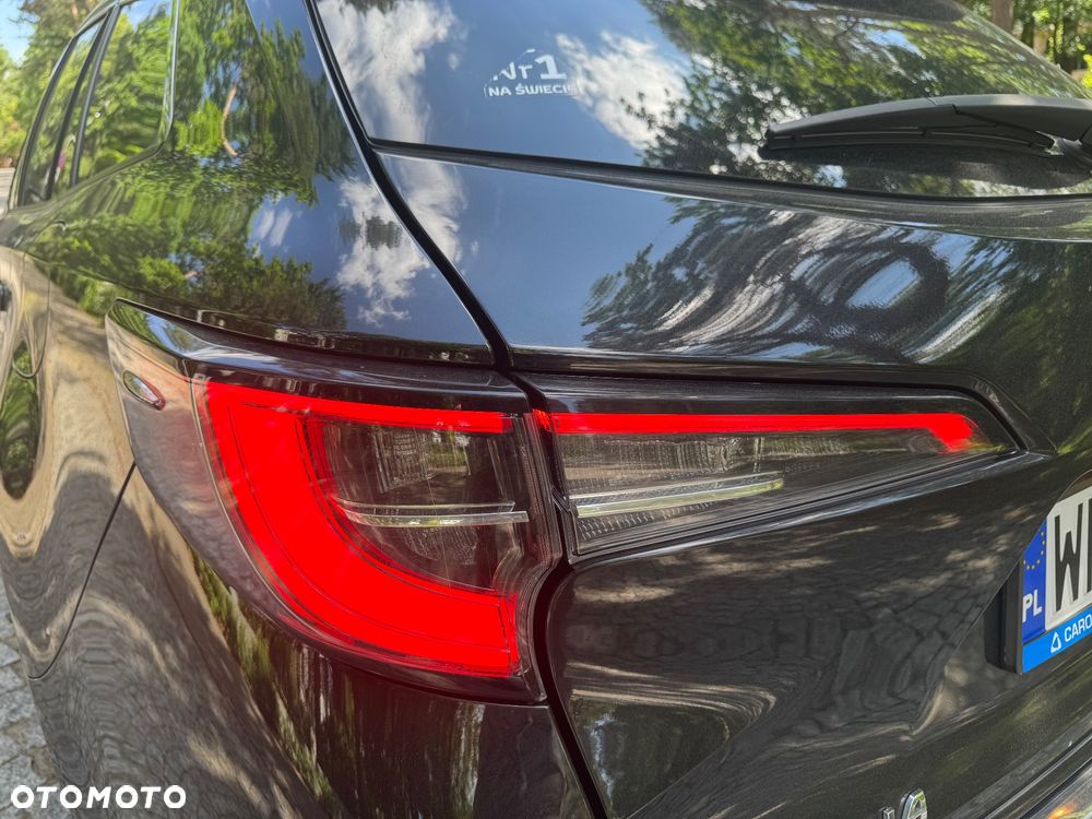 Toyota Corolla 1.8 Hybrid Executive - 9