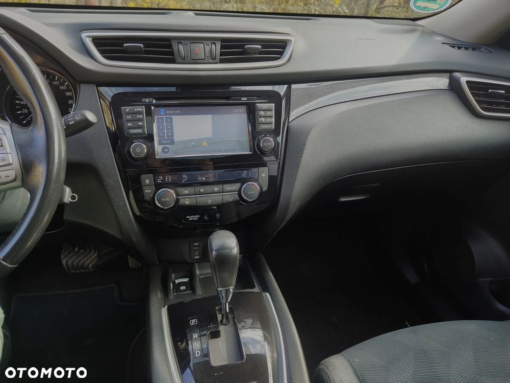 Nissan X-Trail 1.6 DCi Xtronic Tekna - 16