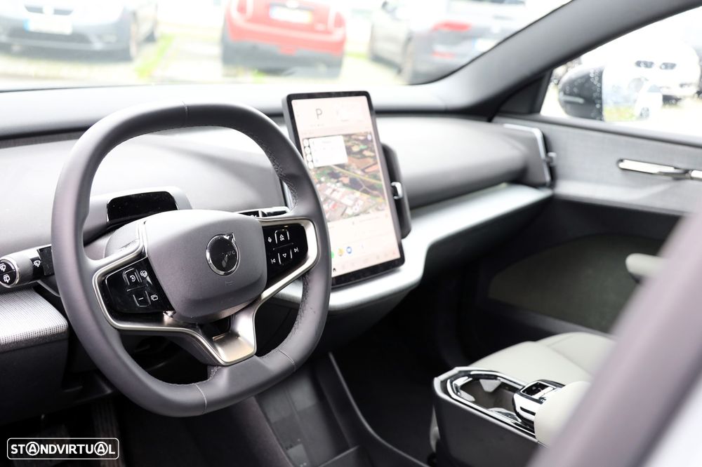 Volvo EX30 51 kWh Single Motor Plus - 14