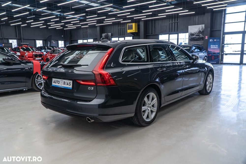 Volvo V90 D3 Geartronic Momentum Pro - 8