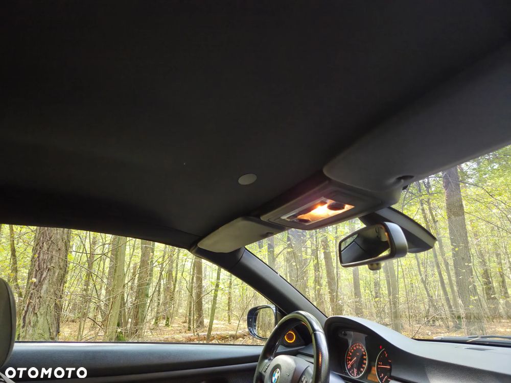 BMW Seria 3 320d DPF Cabrio M Sport Edition - 34