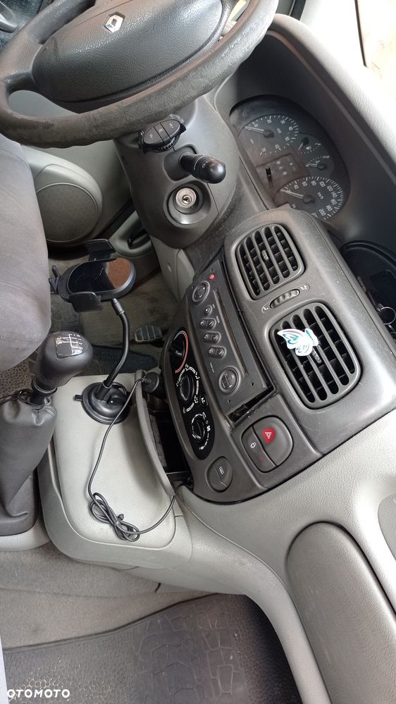 Renault Scenic - 6