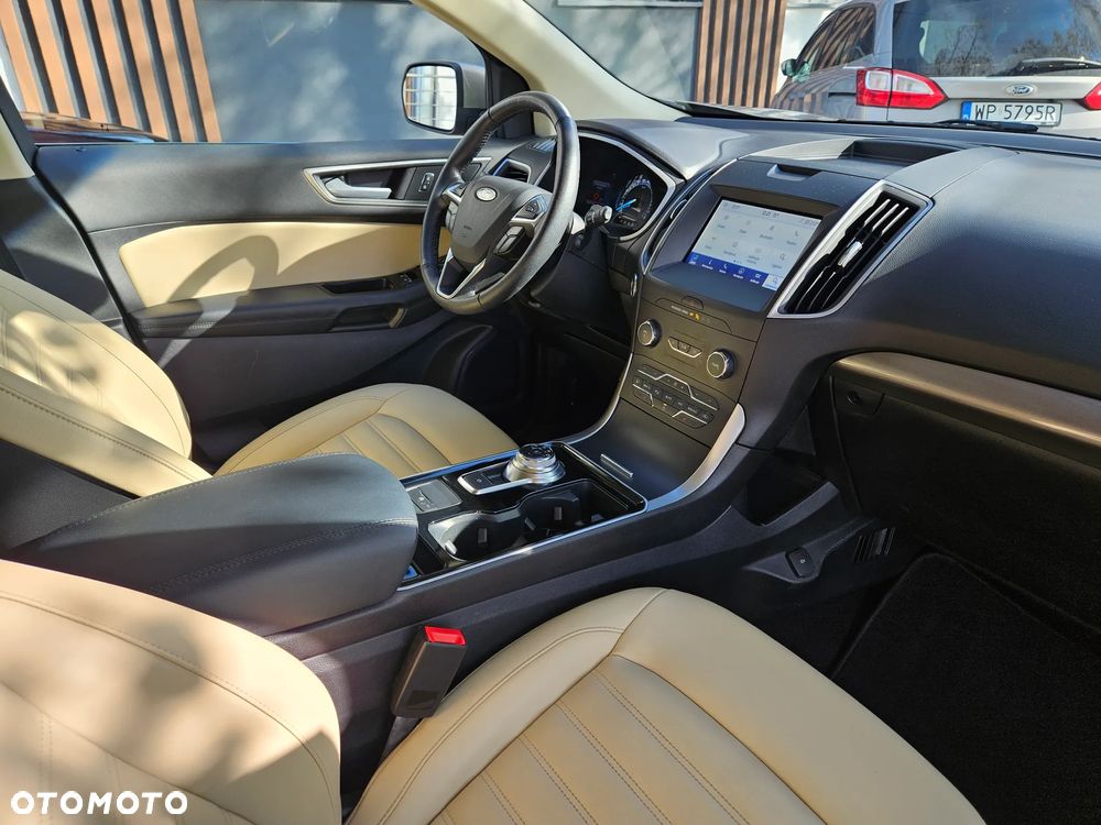 Ford Edge - 15
