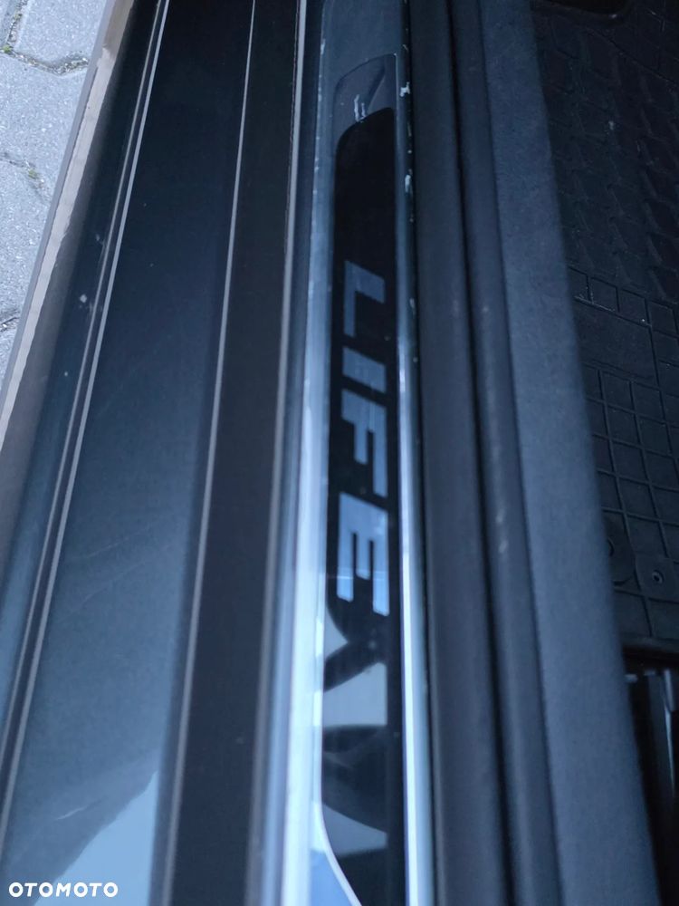 Volkswagen Polo 1.2 TSI Life - 24