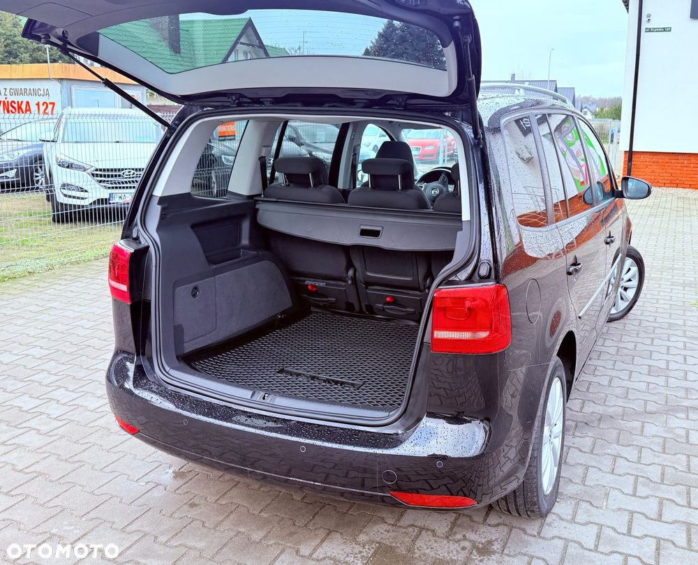 Volkswagen Touran - 29