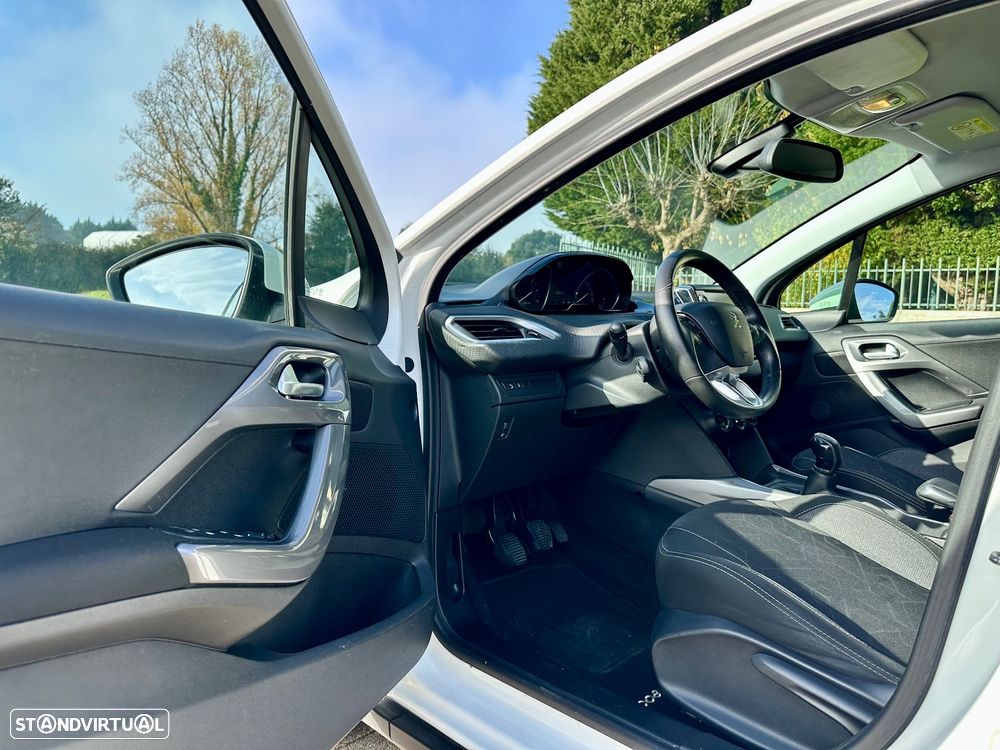 Peugeot 2008 1.6 BlueHDi Style - 15