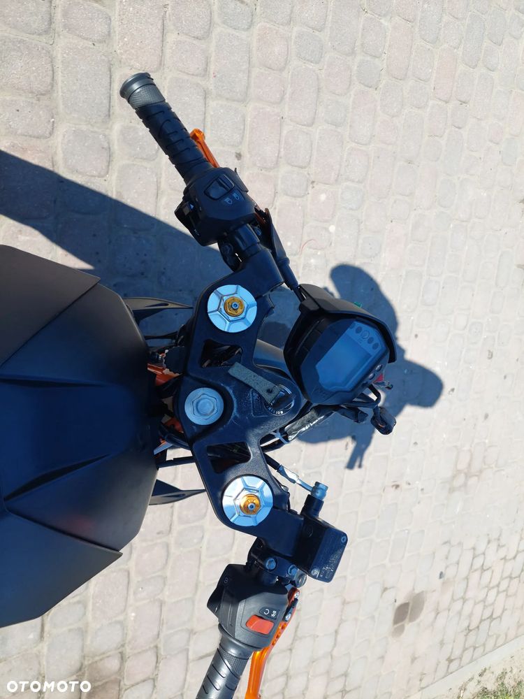 KTM RC 125 - 9