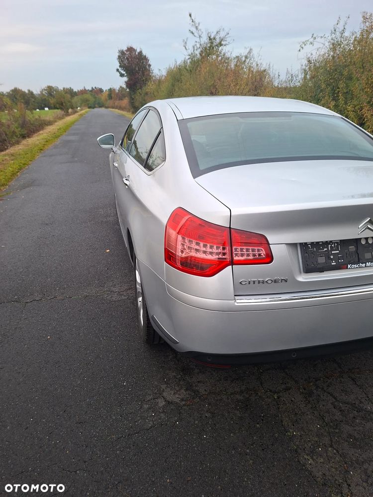 Citroen C5 2010 photo 3