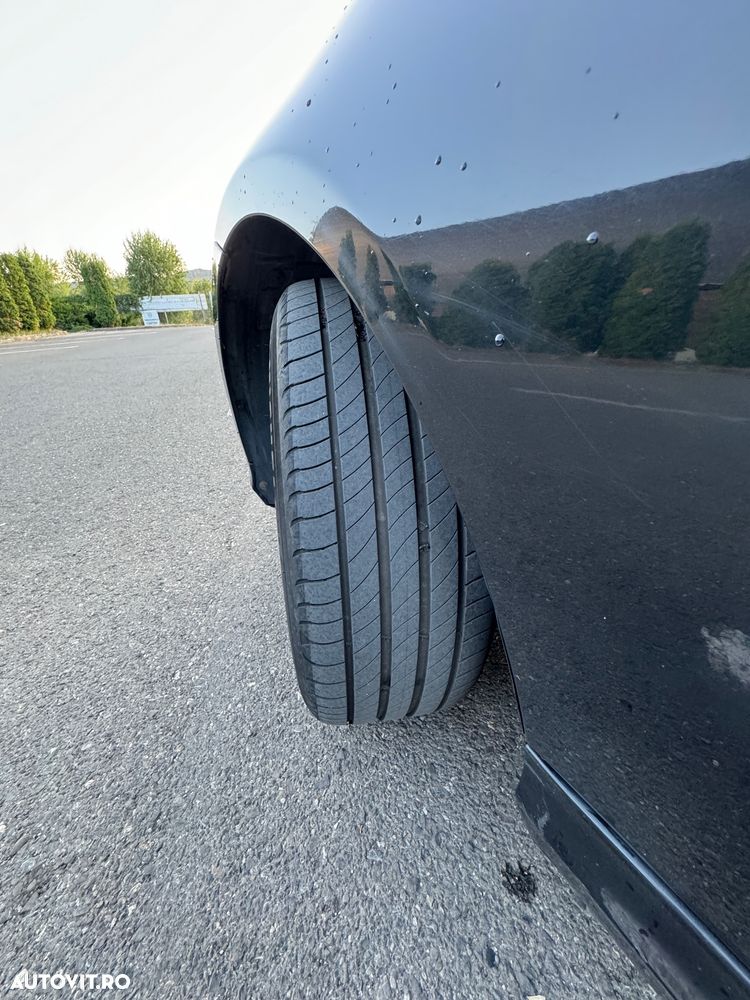 BMW Seria 3 318d - 9