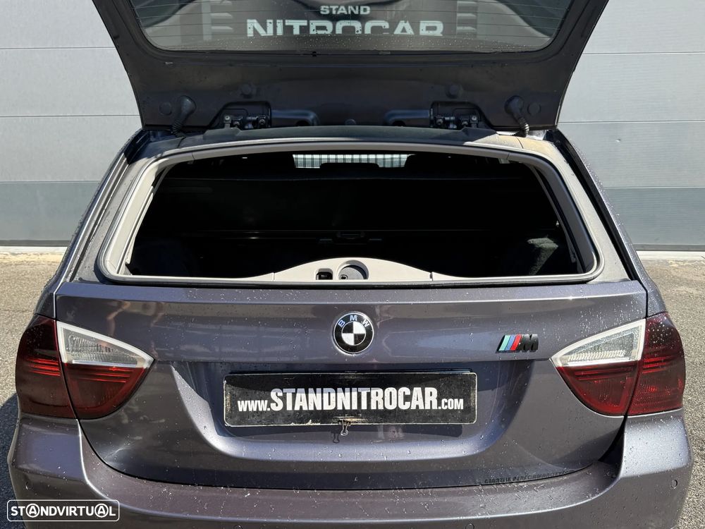 BMW 320 d Sport - 30