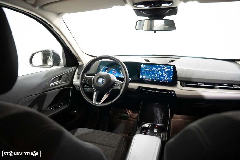 BMW X1 25 e xDrive Corporate Edition - 9