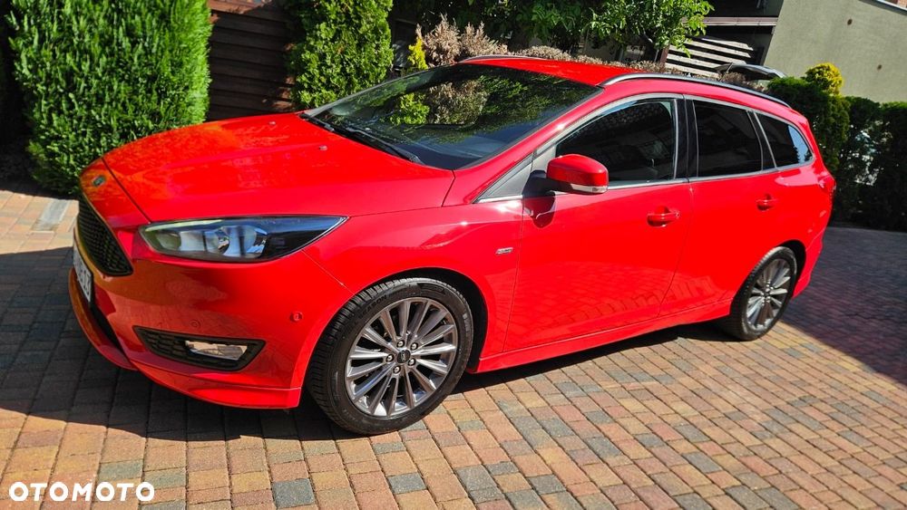 Ford Focus Turnier 1.0 EcoBoost Start-Stopp-System ST-LINE - 4