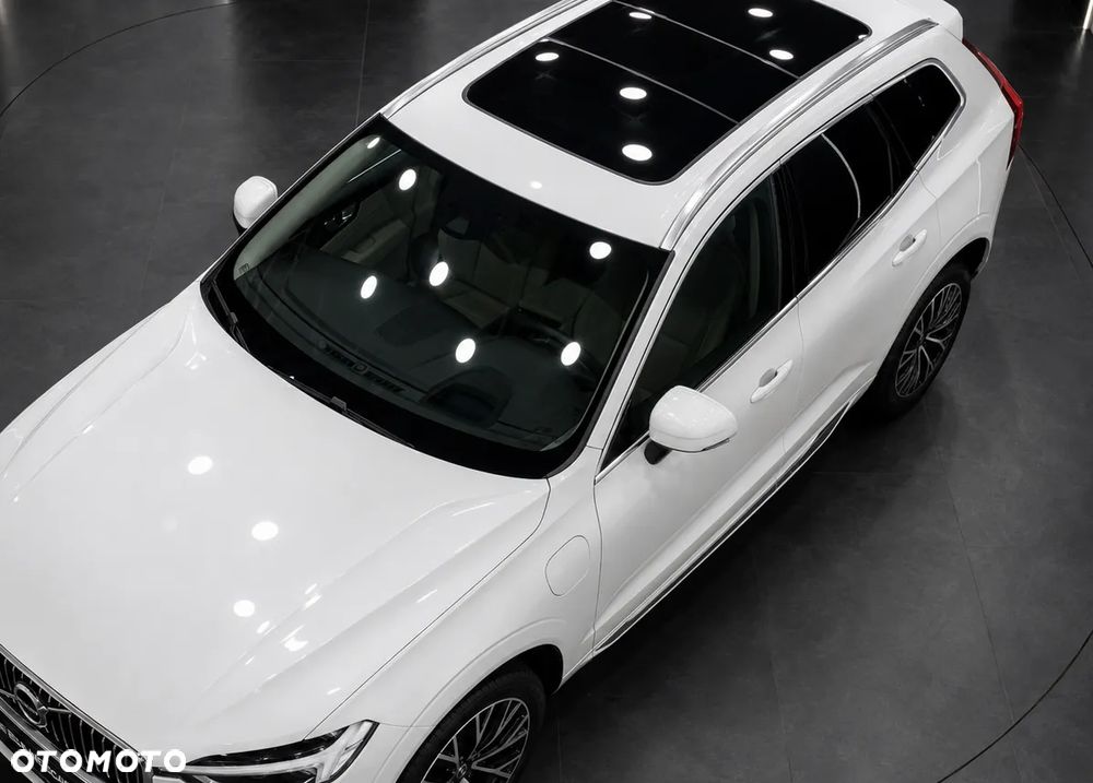 Volvo XC 60 T8 Plug-In Hybrid AWD R-Design - 6