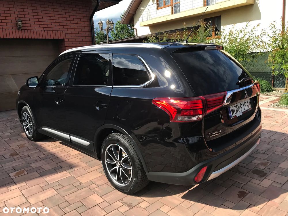 Mitsubishi Outlander 2.2 DI-D 4WD Diamant Edition - 13