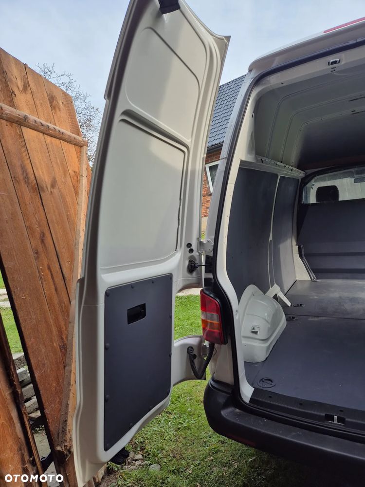 Volkswagen Transporter T5 - 7