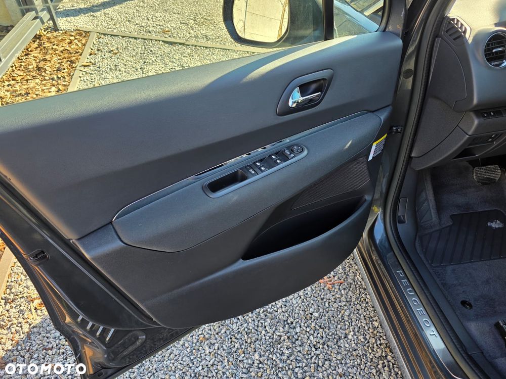 Peugeot 3008 - 10