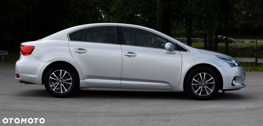 Toyota Avensis - 7