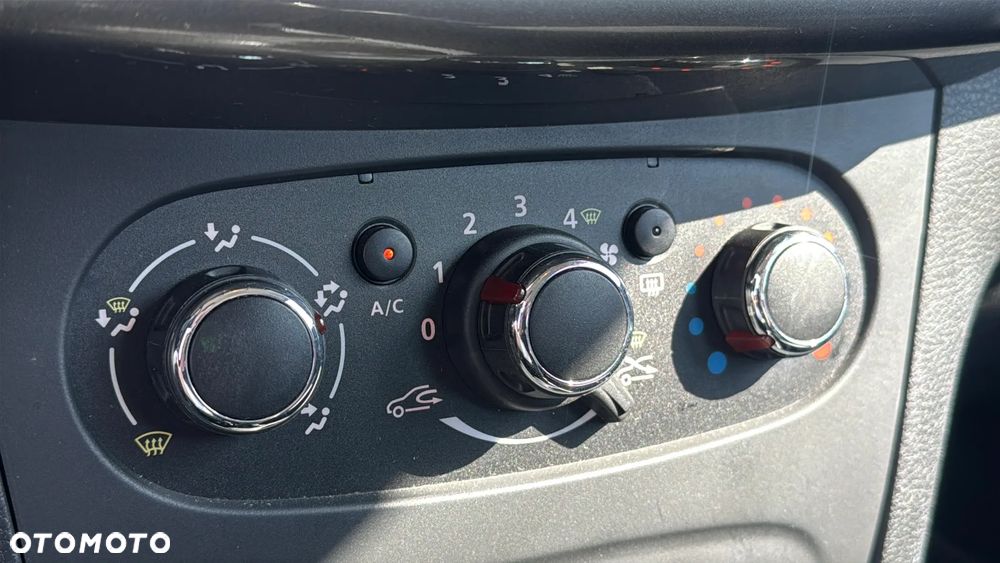 Dacia Sandero 1.5 dCi Laureate S&S EU6 - 16