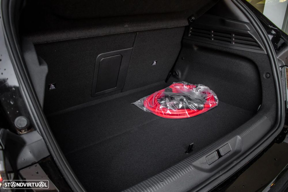 Peugeot e-308 156 Allure - 32