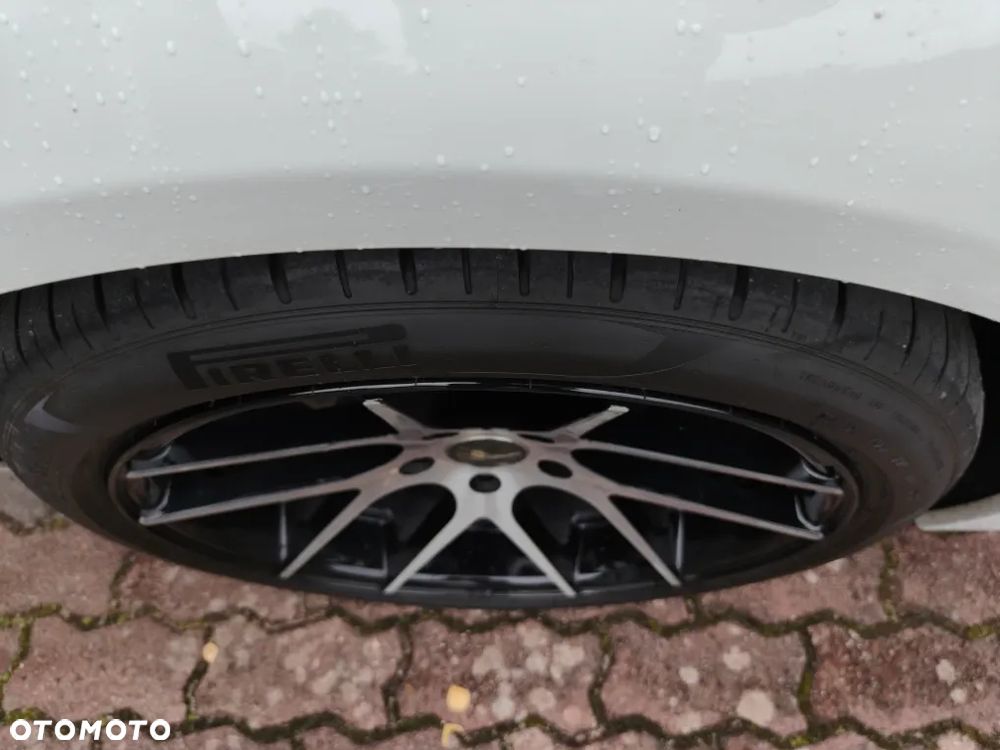 BMW Seria 5 525d xDrive - 16