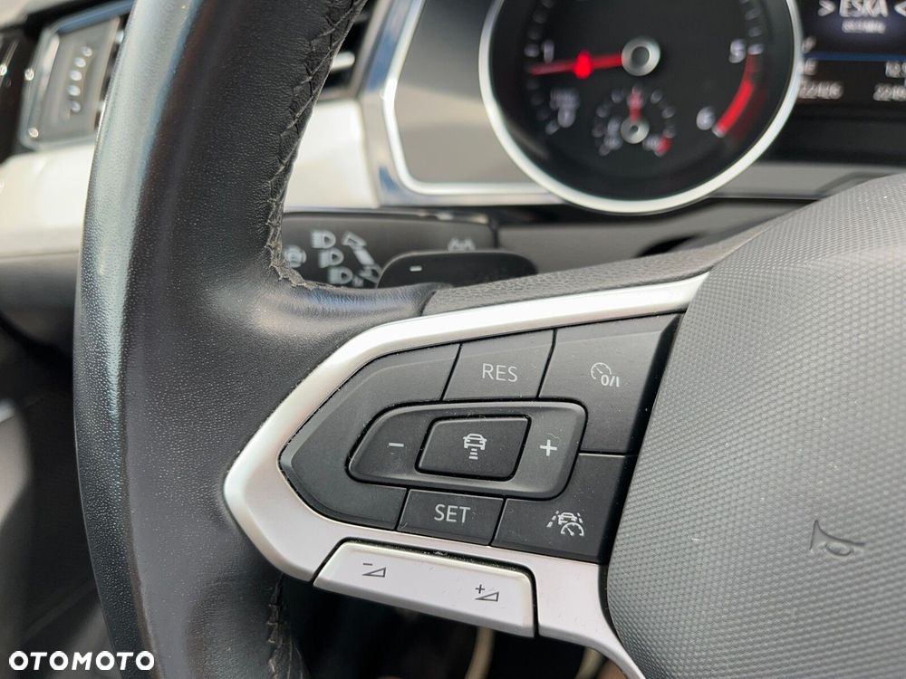 Volkswagen Passat 2.0 TDI Business DSG - 25