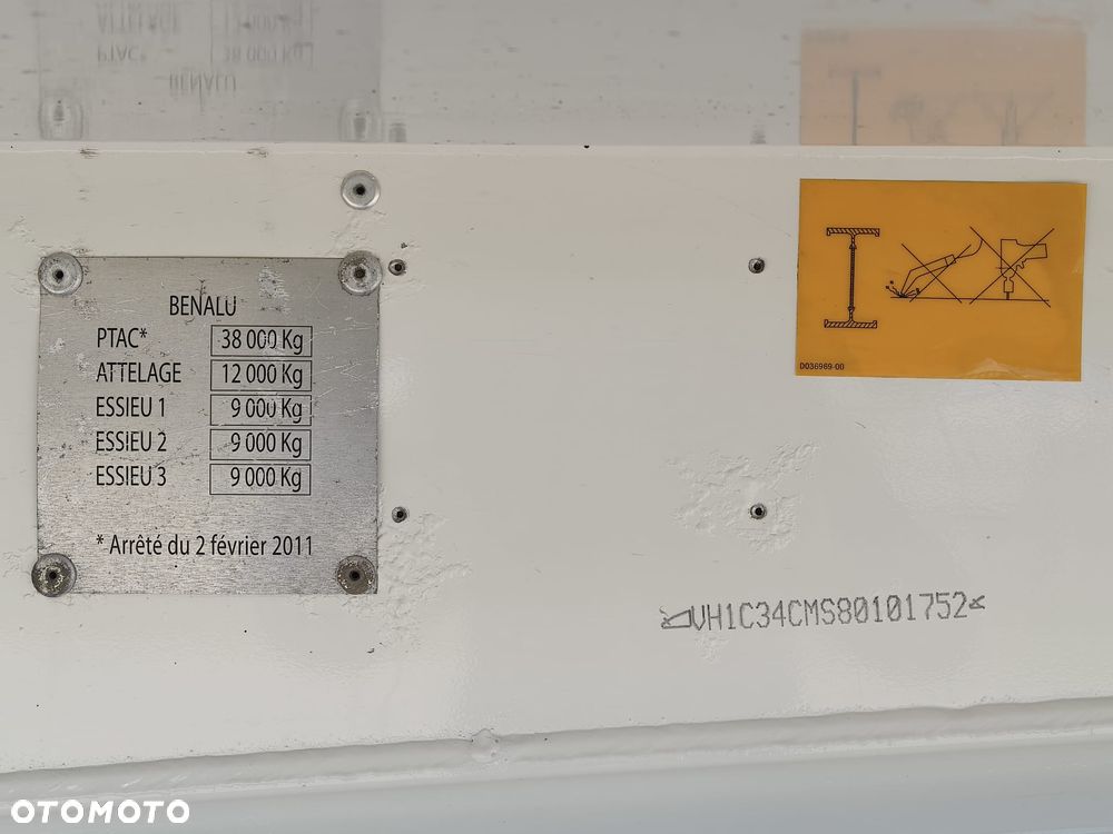 Benalu WYWROTKA 56m3 ALUMINIOWA / OSIE MERCEDES/OŚ PODNOSZONA / DRZWI / SZYBER ZBOŻOWY - 28