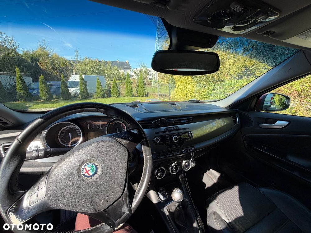 Alfa Romeo Giulietta 2.0 JTDM Distinctive - 12