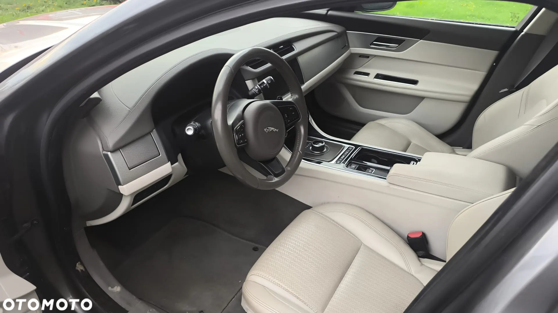 Jaguar XF 2.0 i4D Prestige - 5