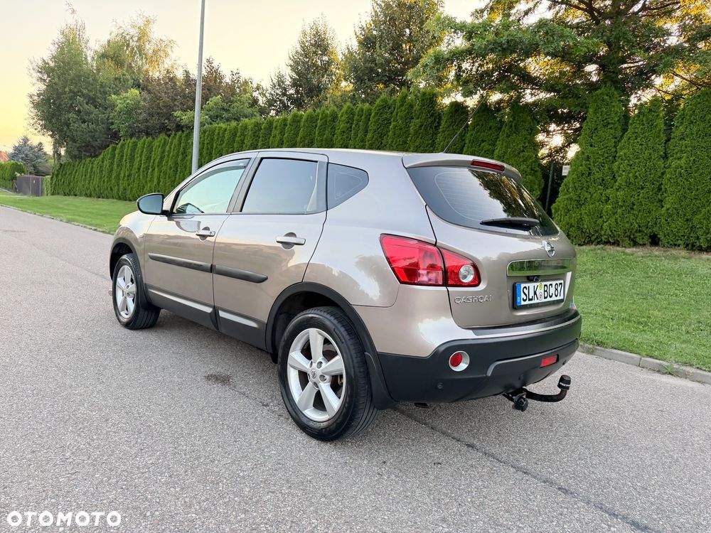 Nissan Qashqai - 25