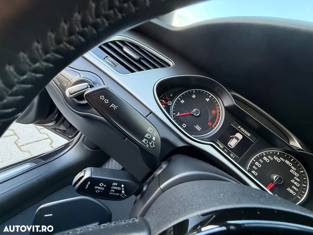 Audi A4 2.0 TDI DPF quattro S tronic S line Sportpaket - 13