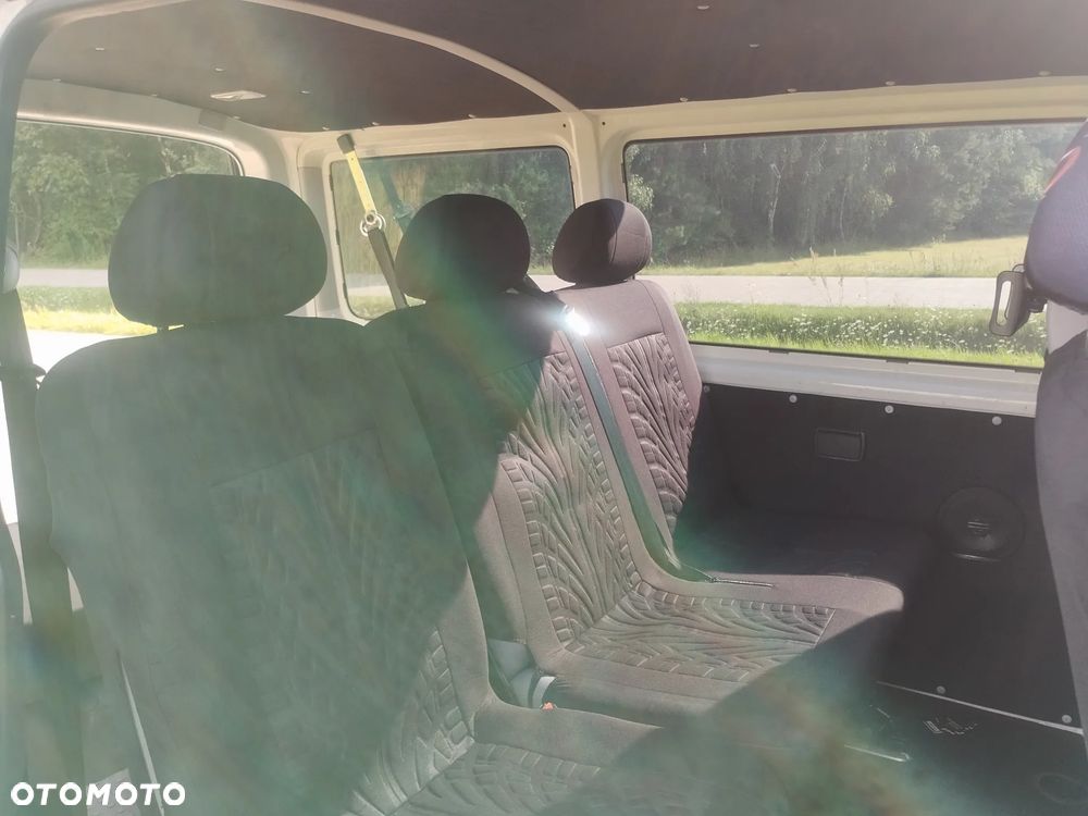 Volkswagen Transporter - 7