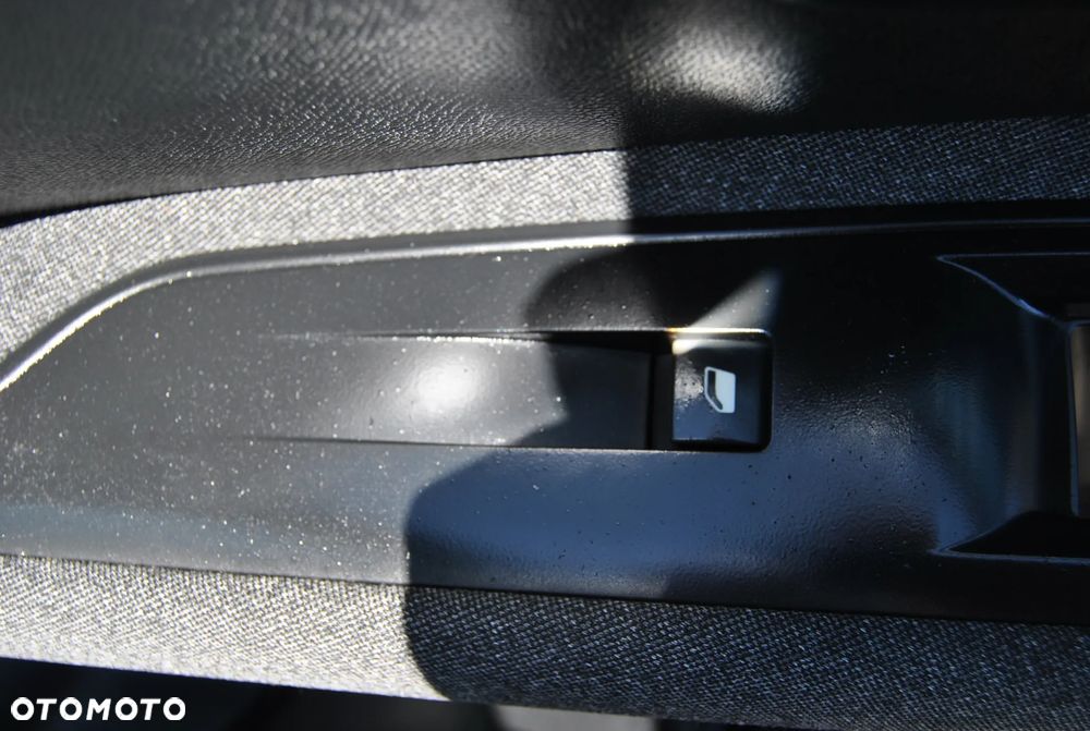 Peugeot 3008 BlueHDi 130 Stop & Start Active Business-Paket - 25
