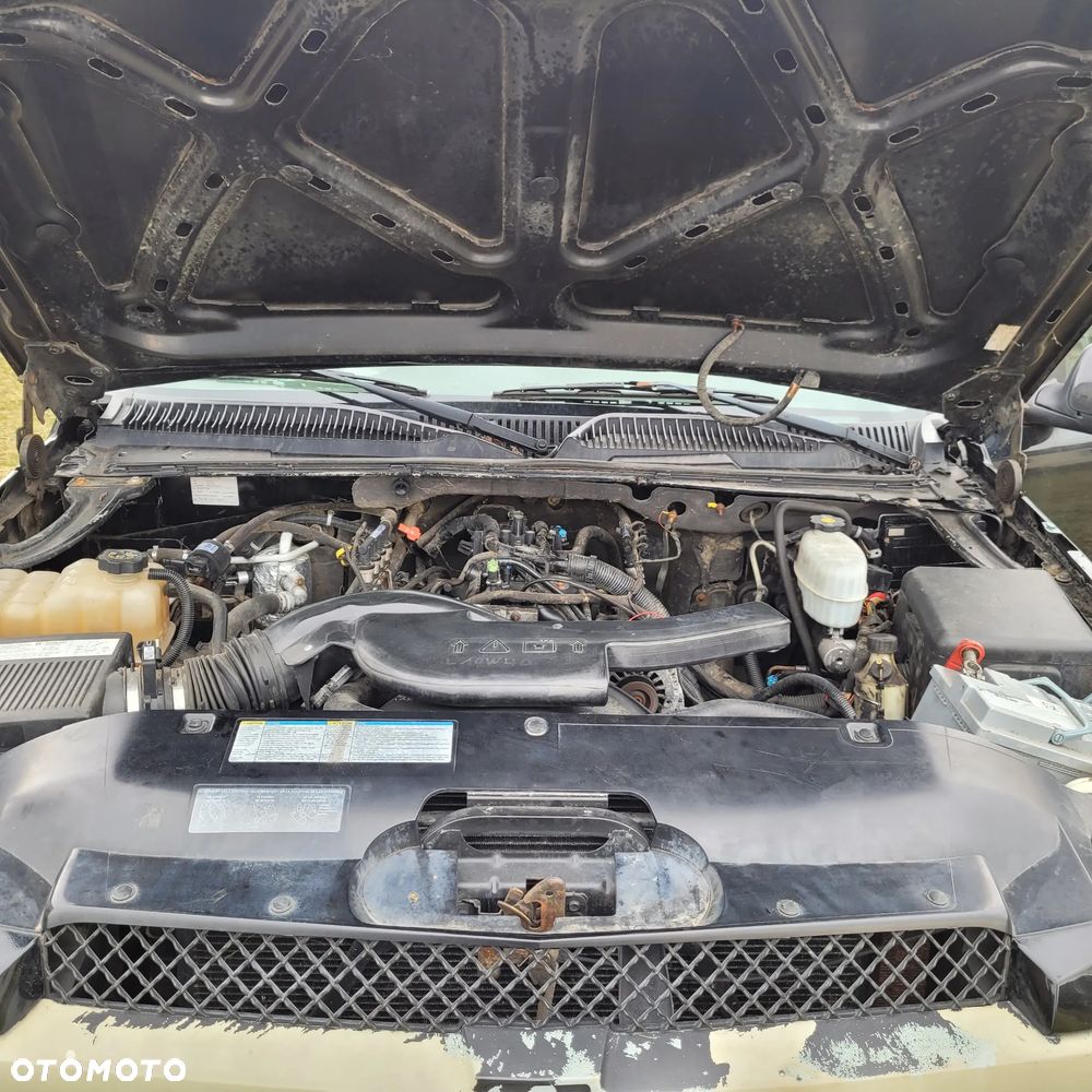 Chevrolet Avalanche 5.3 LS - 8