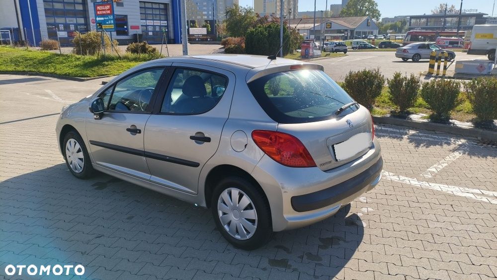 Peugeot 207 2007 photo 5