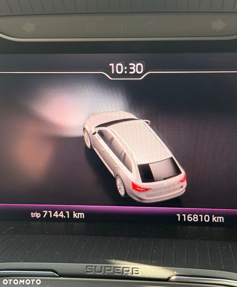 Skoda Superb 2.0 TDI SCR Style DSG - 9