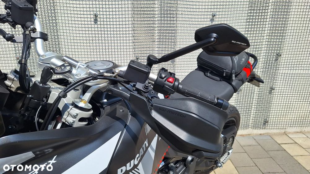 Ducati DesertX - 10