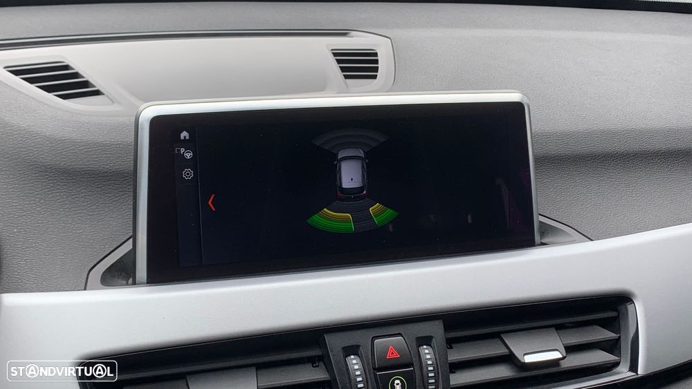 BMW X1 25 e xDrive Corporate Edition - 20