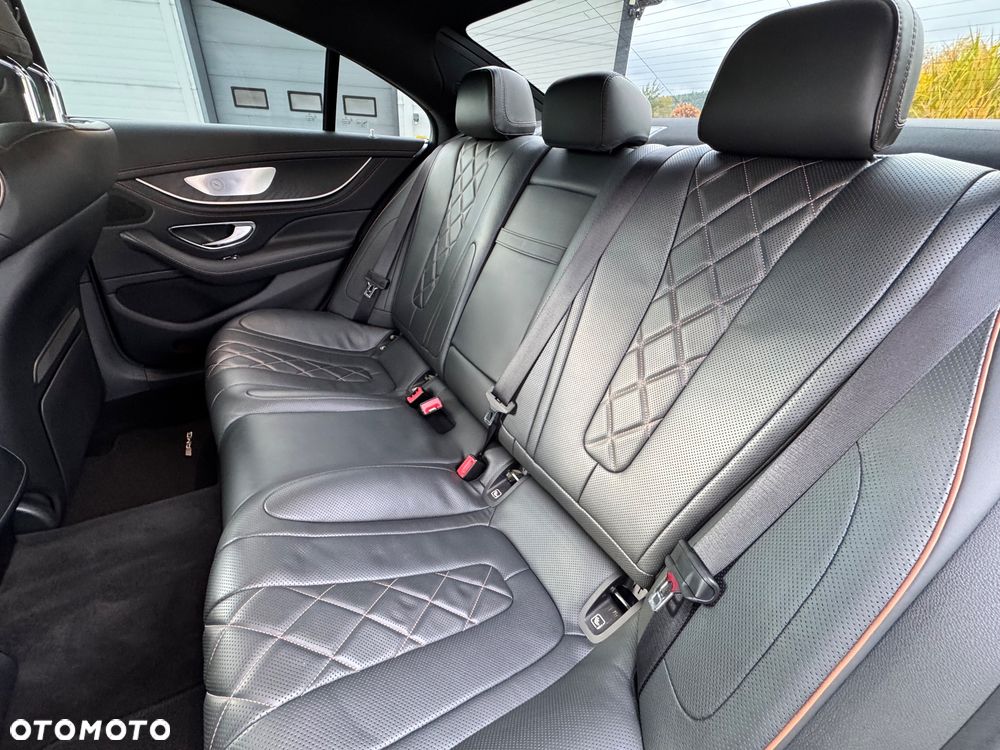 Mercedes-Benz CLS - 13