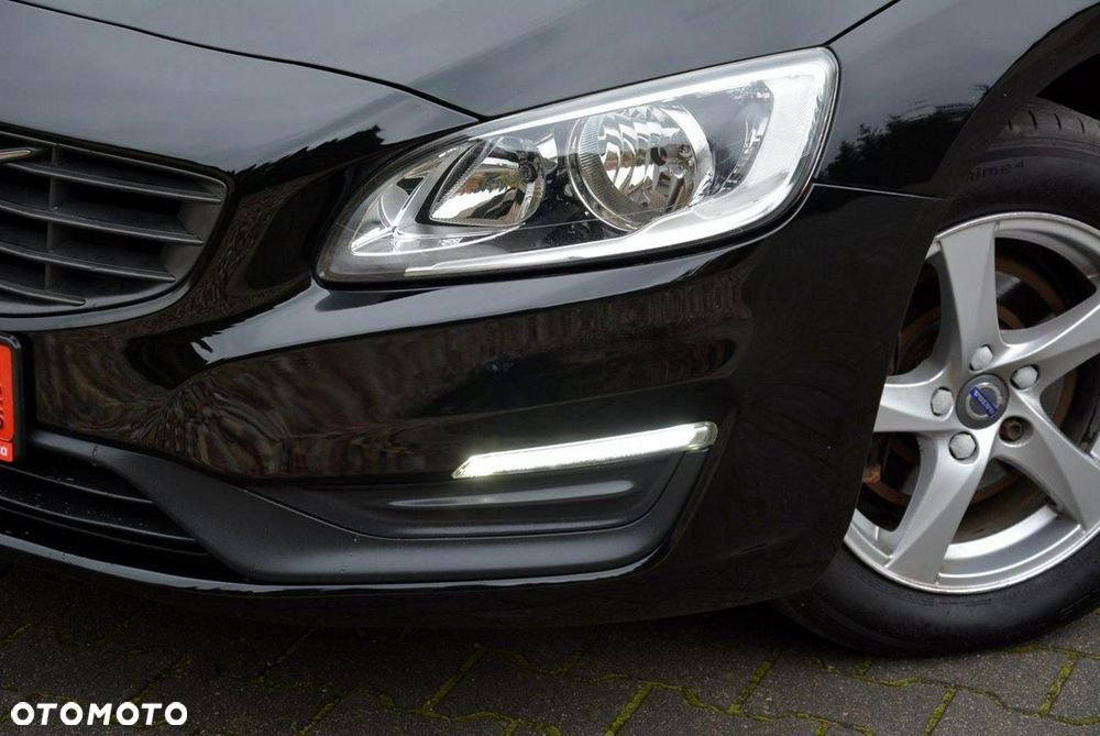 Volvo V60 D4 Geartronic Momentum Pro - 8